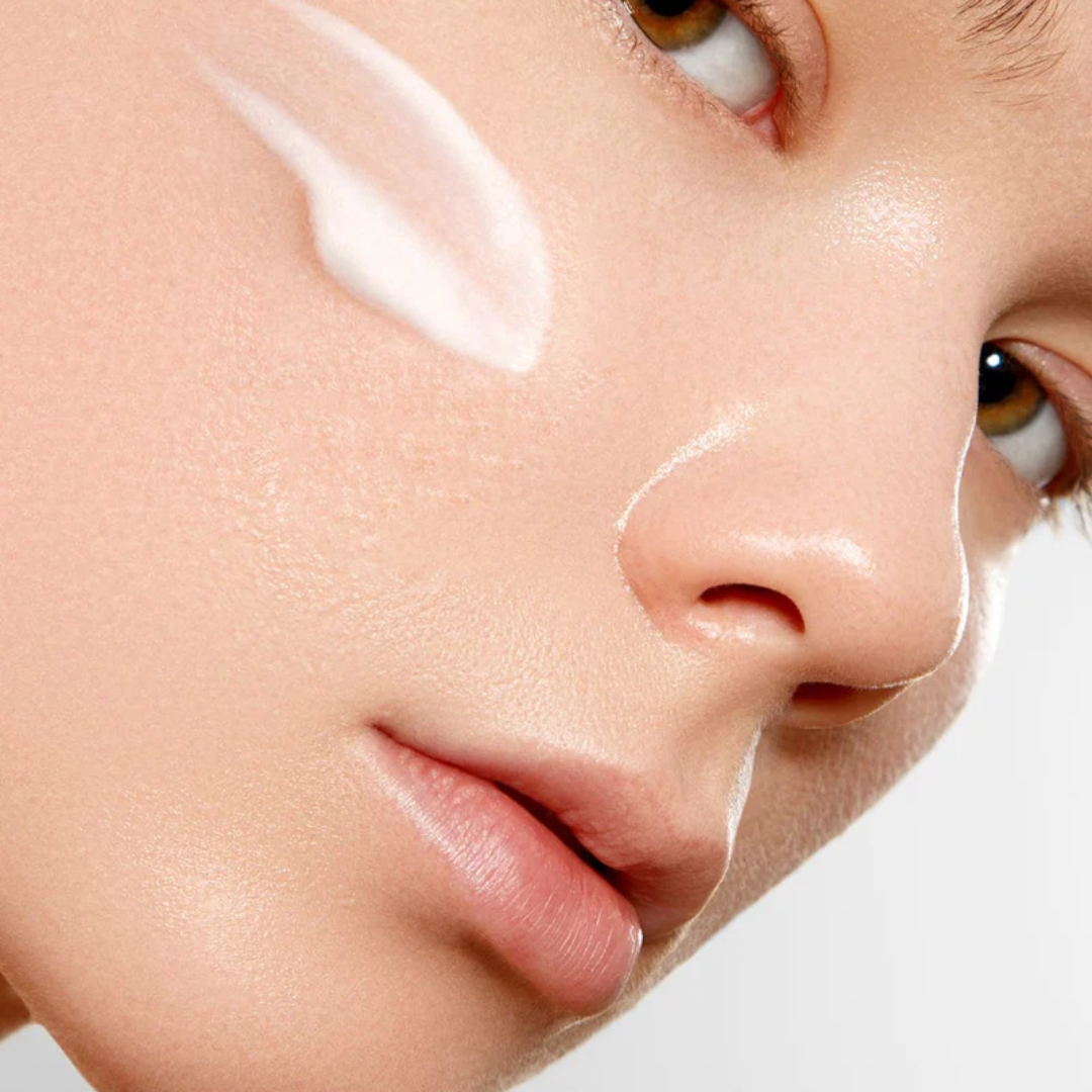 Anua Heartleaf 70 Daily Lotion prepping the skin for seamless makeup application with a silky finish.