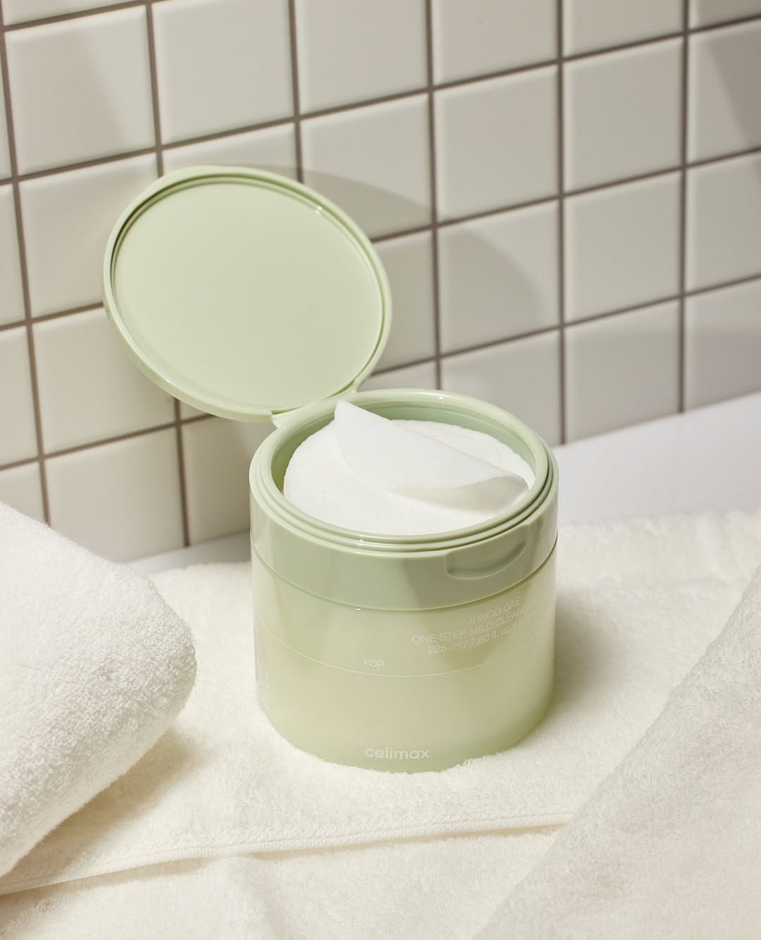Celimax Heartleaf BHA Exfoliating Pads offering a dual-texture design for a personalised skincare routine.