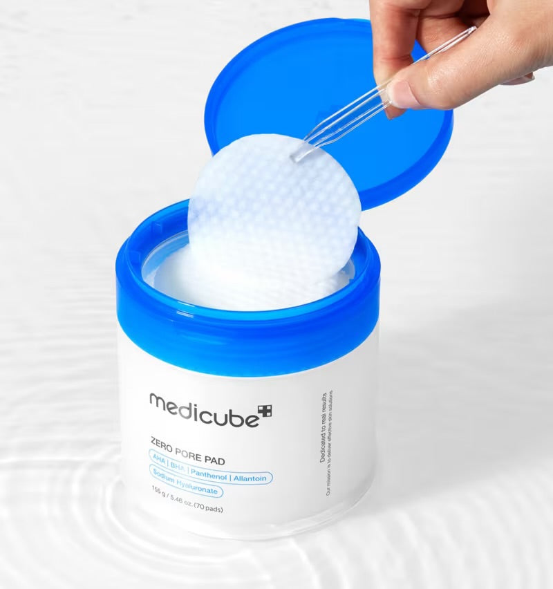 Medicube Zero Pore Pad helping to reduce the appearance of enlarged pores.