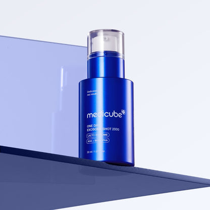 Medicube Exosome Shot 7500 Serum delivering 15 million patented exosome doses for intensive skin regeneration.