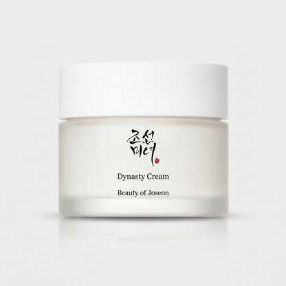 Beauty of Joseon Ginseng & Niacinamide Cream nourishing, brightening, and deeply hydrating the skin.