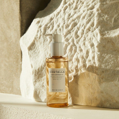 Centella Light Cleansing Oil removing makeup, sunscreen, excess sebum, and daily impurities without stripping moisture.